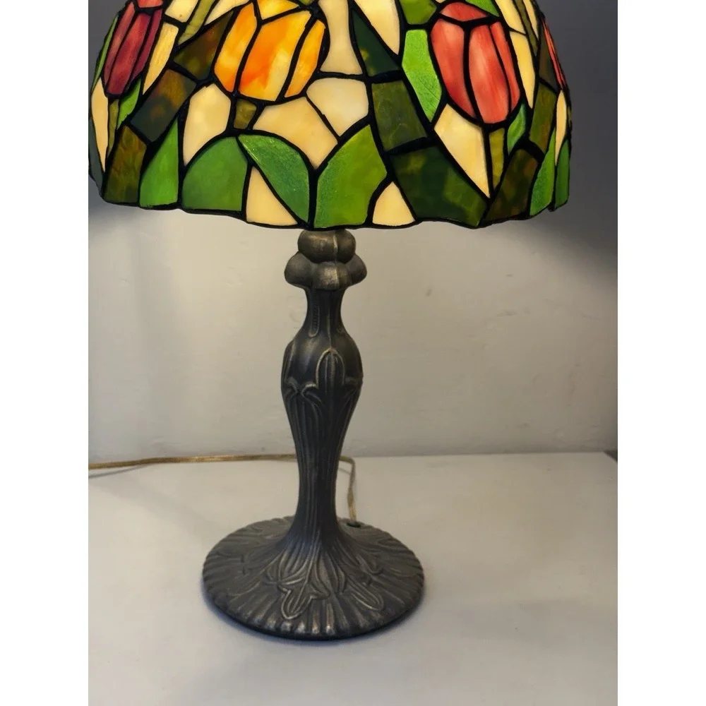 Vintage Tiffany Style Stained Glass Tulip Table Lamp Antique Bronze Base‎ 22